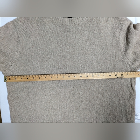 Patagonia Heathered Gray Crew Neck Sweater - Picture 7 of 12